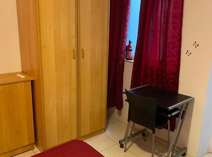 Private * La Valletta